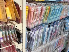 -名创优品(万达广场河东店)
