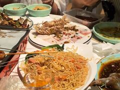 -嗨辣小聚·盘锦河蟹·海鲜烧烤龙虾(盘锦十年好店)
