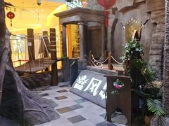 -暴风岛沉浸式体验馆(百联世纪店)