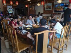大堂-东来菜馆•手抓海鲜家常菜•海鲜锅贴(鸽子窝店)