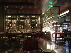 -恰餐厅及酒吧 CHAR Bar & Grill (北京丽都皇冠假日店)