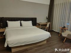 -汉庭优佳(成都一品天下蜀汉路东地铁站店)