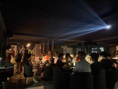 -Mx.cocktail bar