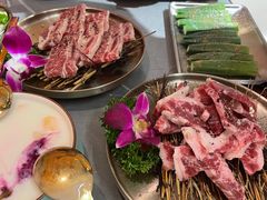 -围炉肉舍•炭烤活鳗•丹东海鲜烤肉(步行街店)