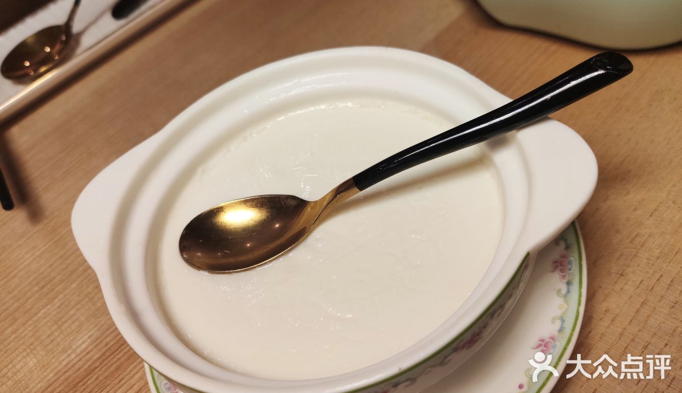 去天津吃不惯当地的吃的就去吃了茶餐厅