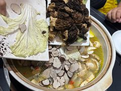 -野菌皇海景野生菌火锅(滨海大道店)