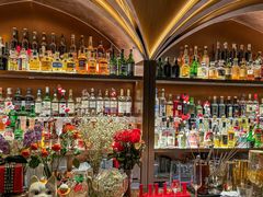 -Mogul Eatery·大亨餐酒馆