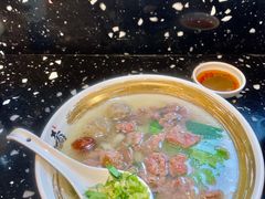 鲜烫牛肉牛丸粿条-一肴·牛肉粿条(罗湖万象店)