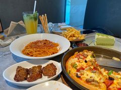 -必胜客(阿诗玛店)