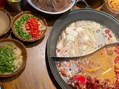 -萍姐火锅·公路夜市(武汉首店)