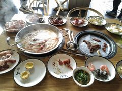 -川渝又一村火锅烤肉自助(步行街店)