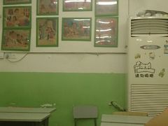 大堂-做了不起的80后