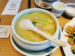 五花肉白菜炖冻豆腐-天怡興·百年蒸饺(中心书城店)