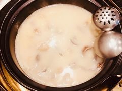 -煲宫猪肚鸡(昆山金鹰国际购物中心店)