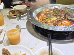 -老王全牛宴·鲜牛肉牛杂火锅(总店)
