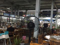 大堂-四川小胡子海鲜(丁村万人海鲜广场店)