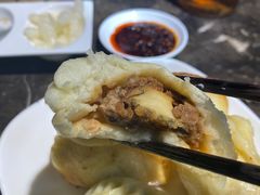 羊肉鲍鱼包-许老八包子铺(回龙窝店)