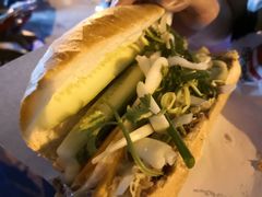 -Bánh Mì Huynh Hoa