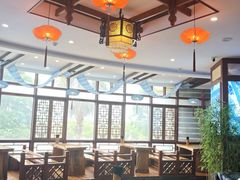 -桥香园过桥米线(国贸店)