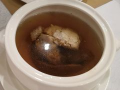 长白松茸土鸡汤-弘雅饭店