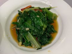 鲮鱼炒油麦菜-蓝北人家·渝菜