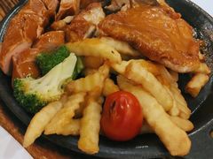 -香港新发烧腊茶餐厅(万象店)