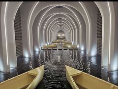 -涨巢·潮玩水疗局