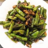 一定焯水后再进行烹饪，下面我就来讲一下是哪3种蔬菜吧！