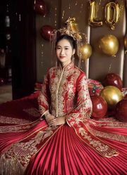 -现代经典婚纱摄影