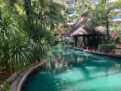 -三亚湾海居铂尔曼度假酒店