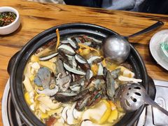 -菌之家·专业纯野生菌火锅·特色炒菌