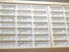 -镜客眼镜(浦江欢乐颂店)