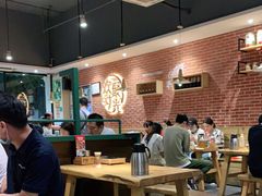 大堂-木屋烧烤(岗顶二店)