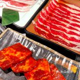 🍑每桌帮烤的韩式烤肉💁🏻‍♀️拼的就是服务！