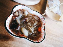 -涂tu指甲日式美甲美睫店