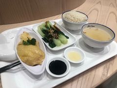 -东荟城名店仓