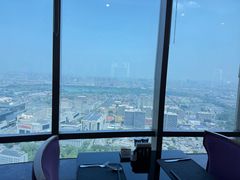 -怡豪大饭店·49楼旋转自助餐厅