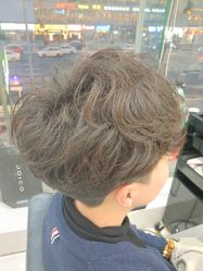 -1983 Hair Salon