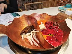 -墨居上隐·院子里火锅(峨眉店)
