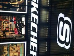 -SKECHERS 斯凯奇(上海国际时尚中心店)