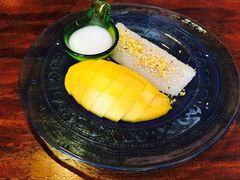 -Dang restaurant (patong phuket)