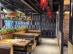 -小三峡食府(西五路店)