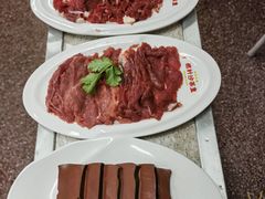 猪血-燃计沙茶皇·香港沙茶火锅(人广旗舰店)