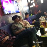 我的生活除了游戏 篮球就是蹦迪  对别的提不起任何兴