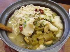 -周鱼小馆石锅酸菜鱼(活力汇店)