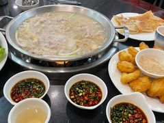 -老来福·非遗酸汤兔(凯旋路店)