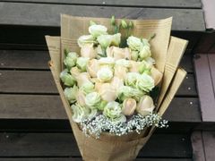 手捧花-容玉花店