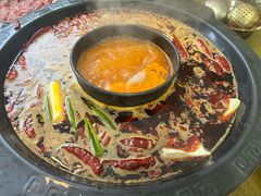 -黄潇洒老火锅(九眼桥宏济巷店)