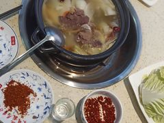 -九寨沟特色牦牛肉汤锅