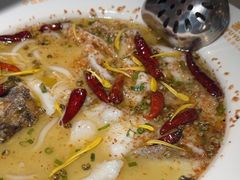 -渔语鱼酸菜鱼新川菜(来福士店)